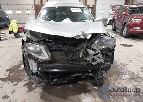 2019 Nissan Rogue S z USA, uszkodzony, nr VIN JN8AT2MV3KW388360